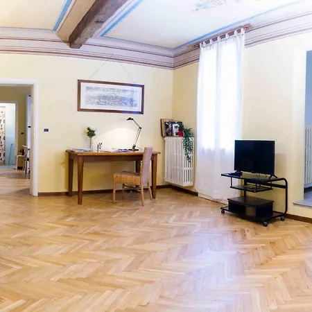 Casa Garisenda Bologna